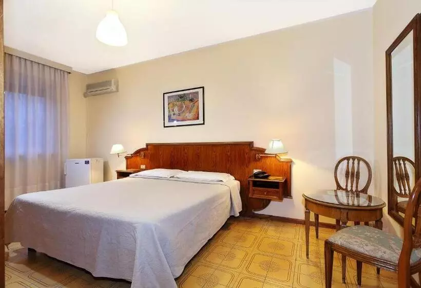 اتاق استاندارد سه نفره, Residence Sogno