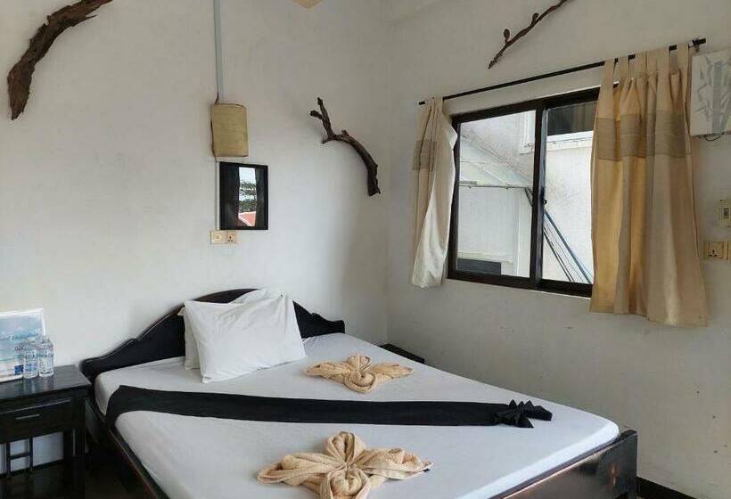 اتاق استاندارد با چشمانداز دریا, Auberge De La Plage