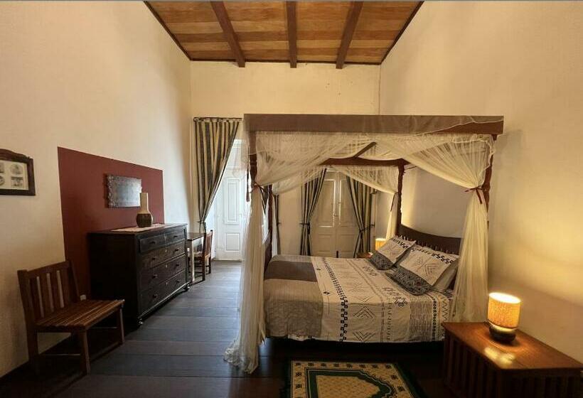 اتاق لوکس, Casa Lavinia