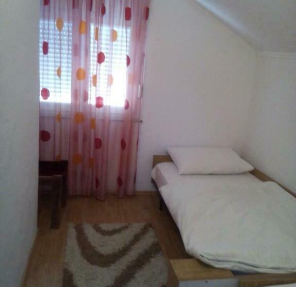 اتاق استاندارد, Guest House Star