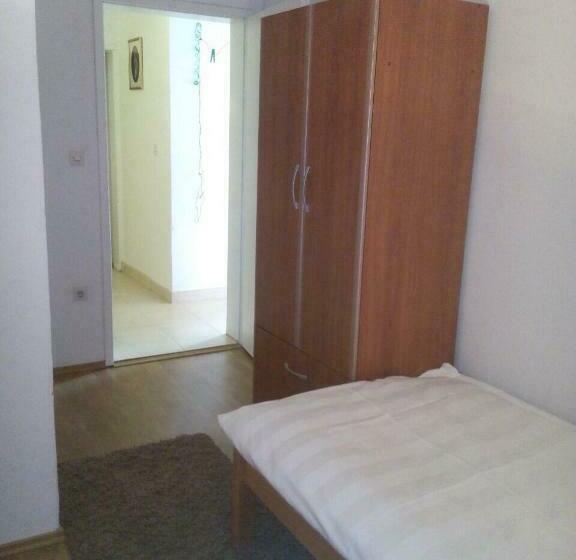 اتاق استاندارد, Guest House Star