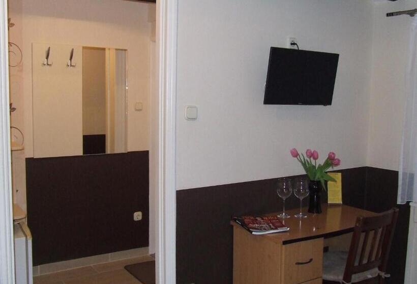 スタンダードルーム, Péterfia Panzió