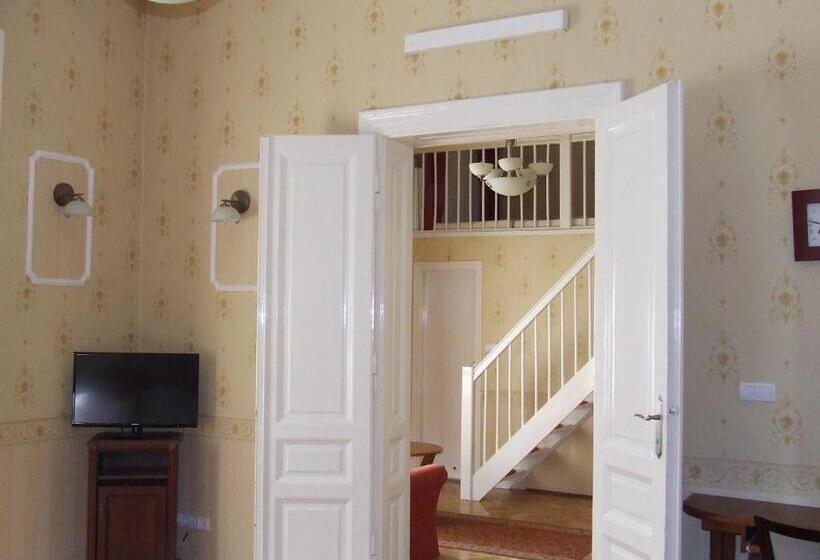 스위트, Péterfia Panzió