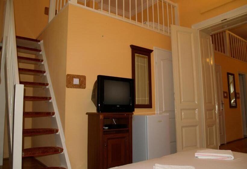 ファミリースイートの２ベッドルーム, Péterfia Panzió