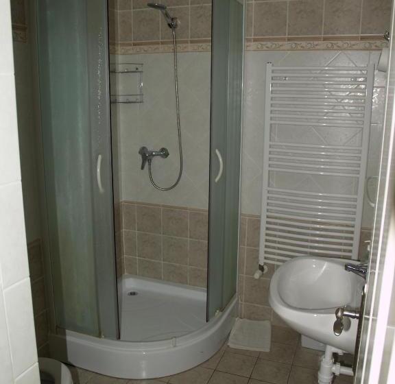 ファミリースイートの２ベッドルーム, Péterfia Panzió