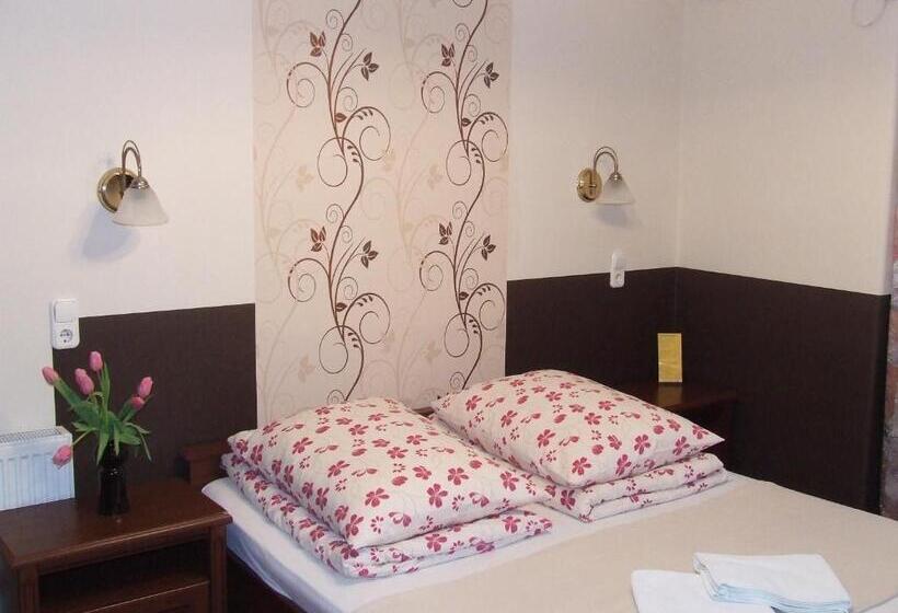 ファミリースイートの２ベッドルーム, Péterfia Panzió