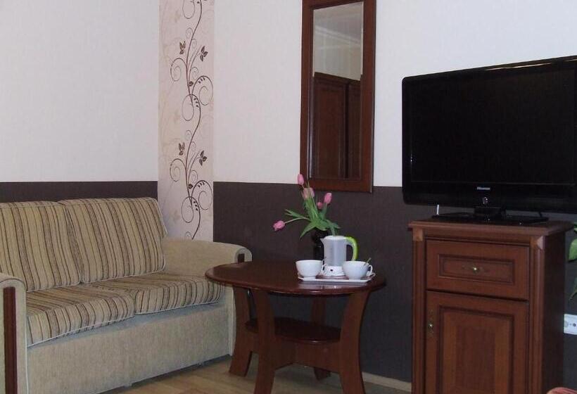 ファミリースイートの２ベッドルーム, Péterfia Panzió