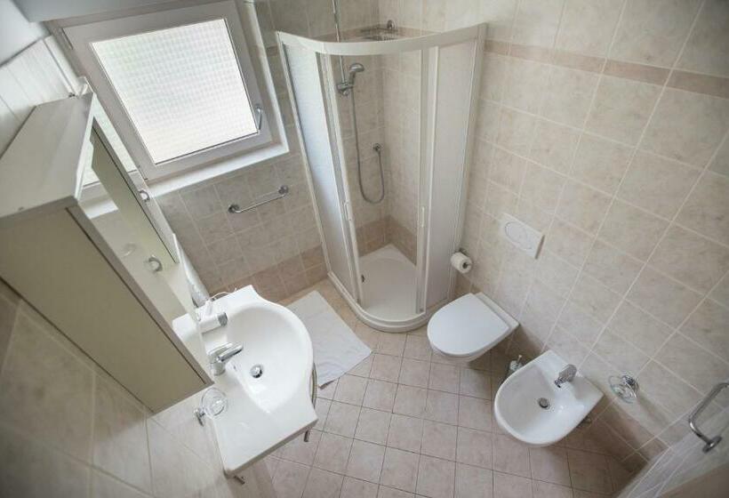 침실 2개 아파트, Residence Des Alpes