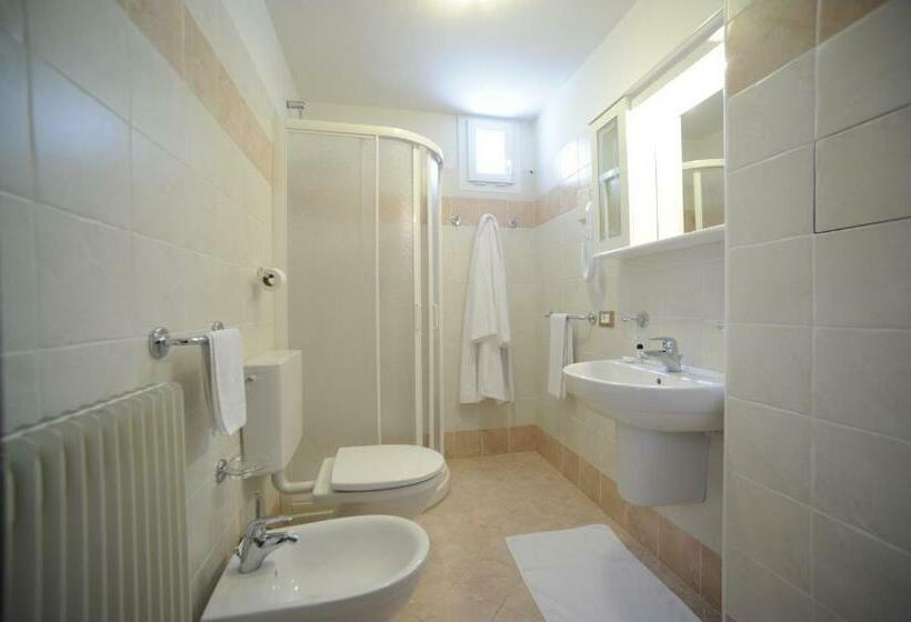 침실 2개 아파트, Residence Des Alpes