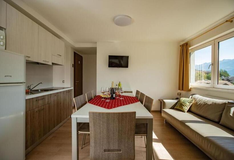 발코니가 있는 2 베드룸 아파트, Residence Des Alpes