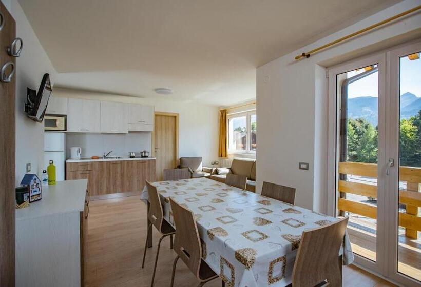 Апартаменты 2 Спальни с Балконом, Residence Des Alpes