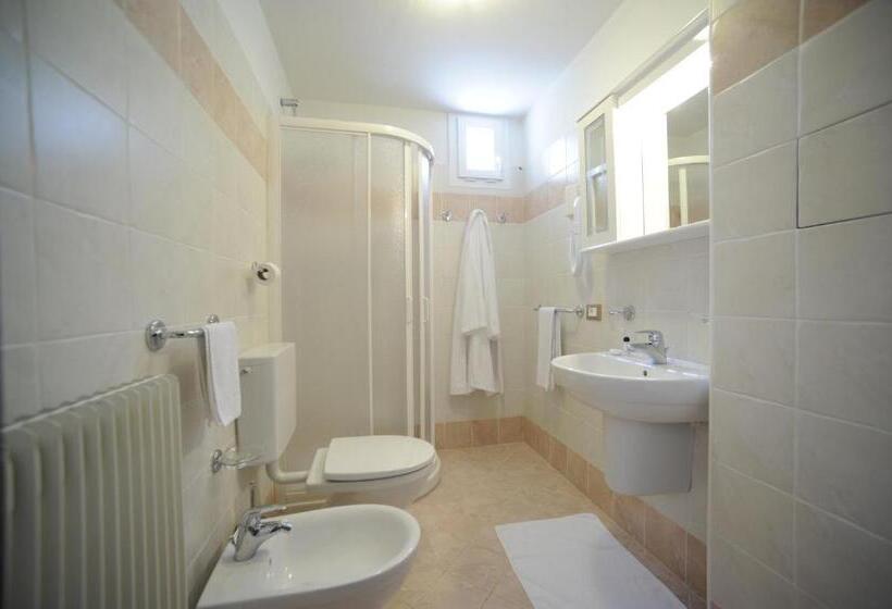 3침실 수피리어 아파트, Residence Des Alpes