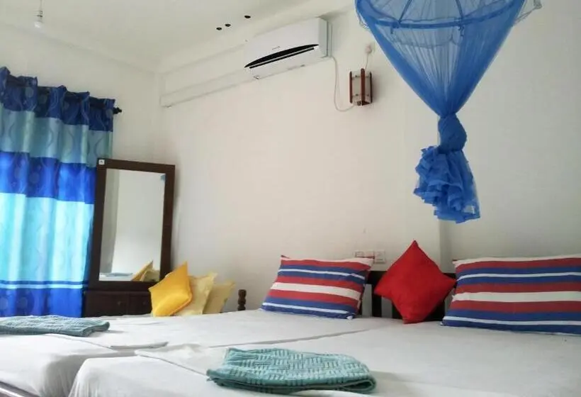 3 Bett Standardzimmer Balkon, Calidan