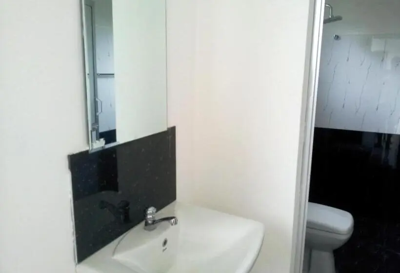 Standard 4-Bettzimmer mit Balkon, Calidan