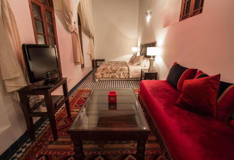 اتاق خانوادگی, Riad Noujoum Medina