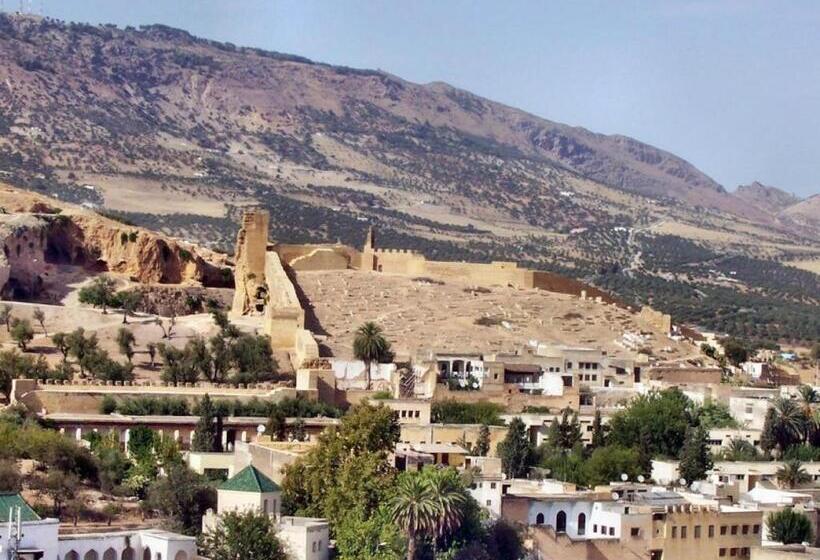 اتاق خانوادگی, Riad Noujoum Medina