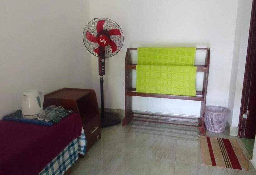 חדר משפחתי, Silent Nest