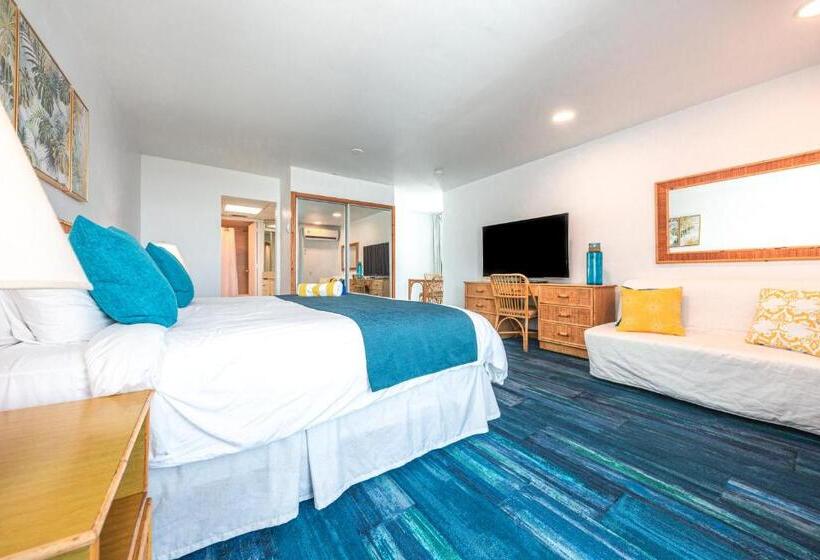 استودیوی لوکس, Esj Towers By Chana