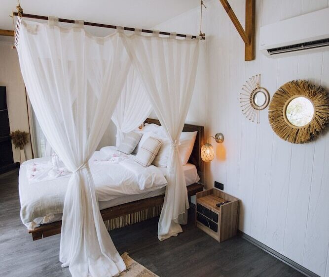 디럭스 스튜디오 바다 전망, Lov Faralya