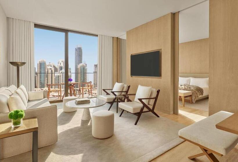 Deluxe Suite King Bed, The Dubai Edition