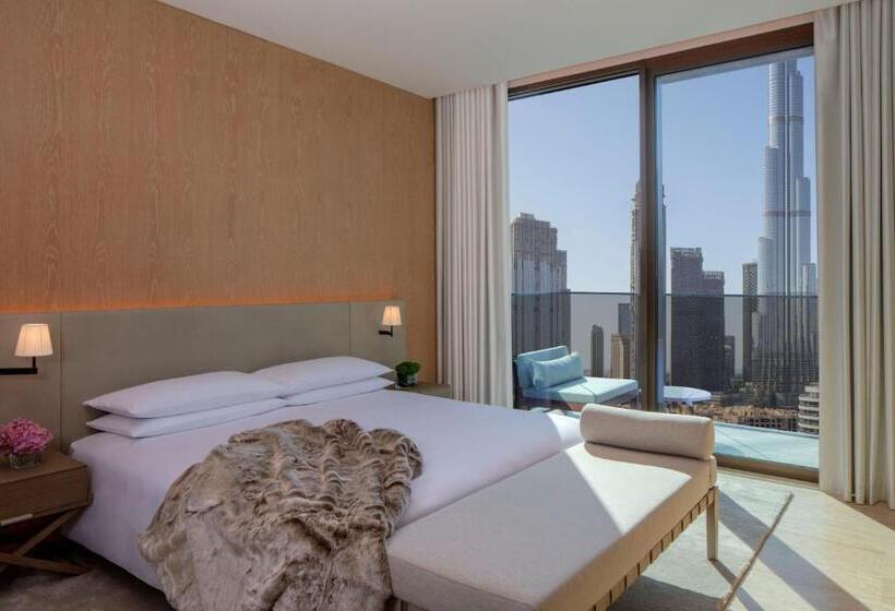 带大床的复式套间, The Dubai Edition