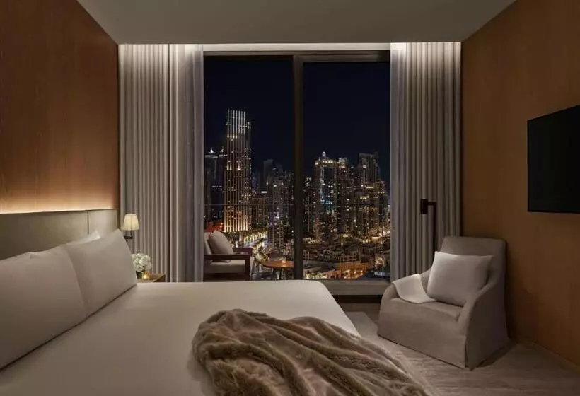 Deluxe Suite King Bed, The Dubai Edition