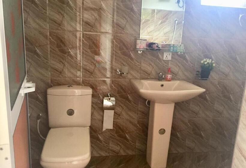 Номер Deluxe с Балконом, Thisara Guest House