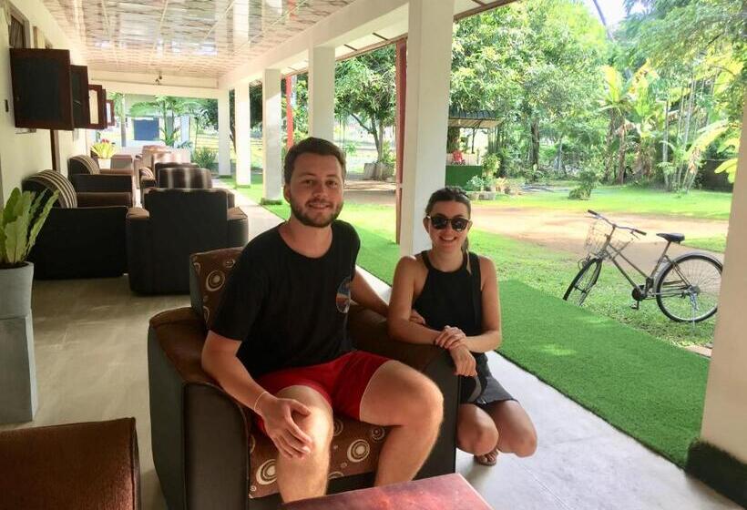 חדר סטנדרט, Thisara Guest House