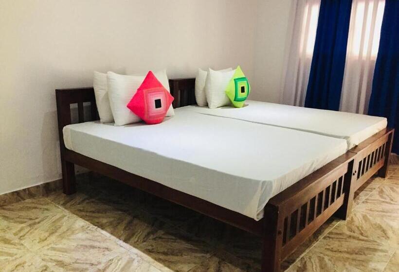 Номер Стандарт, Thisara Guest House