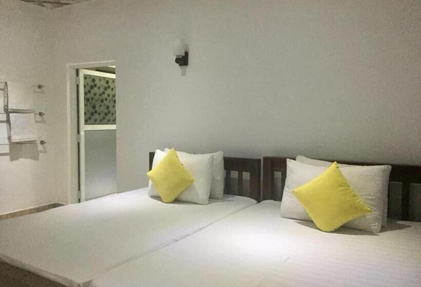 חדר סטנדרט, Thisara Guest House