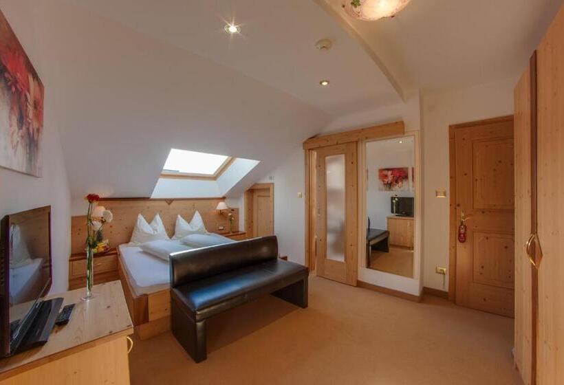 Номер Стандарт с Балконом, Pension Verdinserhöhe