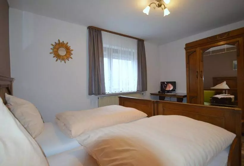 デラックスの４人部屋, Pension Waldesruh