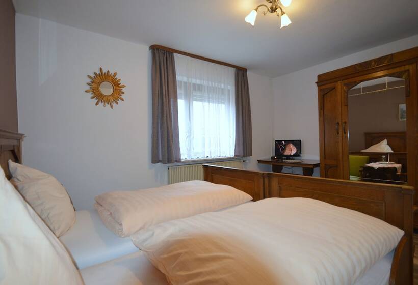 デラックスの４人部屋, Pension Waldesruh