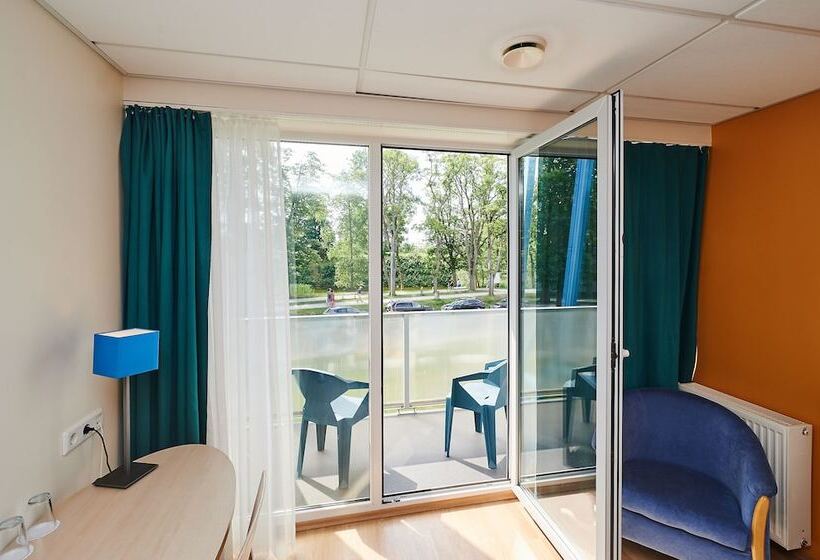 اتاق خانوادگی, Asa Spa