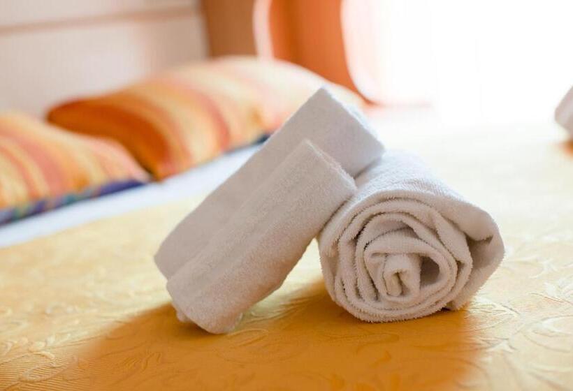 수피리어 트리플 룸, Atlantic