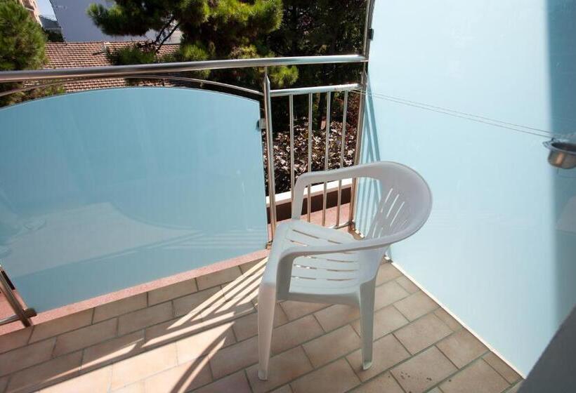 Трехместный Номер Superior, Atlantic