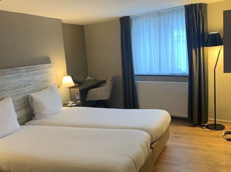 标准间, Au Quartier