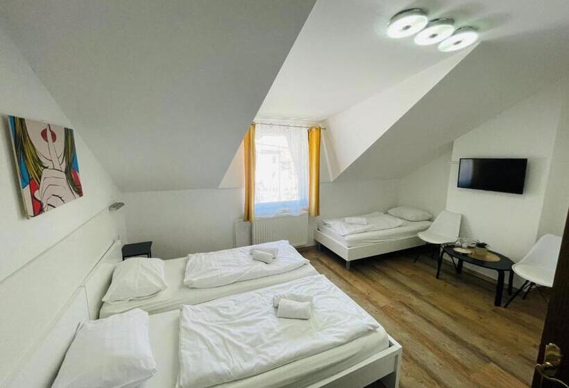 اتاق استاندارد سه نفره, Boutique Hotel Pohorje