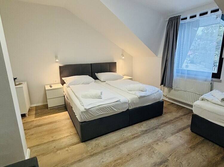 اتاق استاندارد سه نفره, Boutique Hotel Pohorje