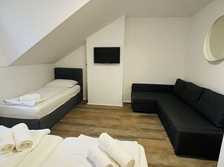 اتاق استاندارد سه نفره, Boutique Hotel Pohorje