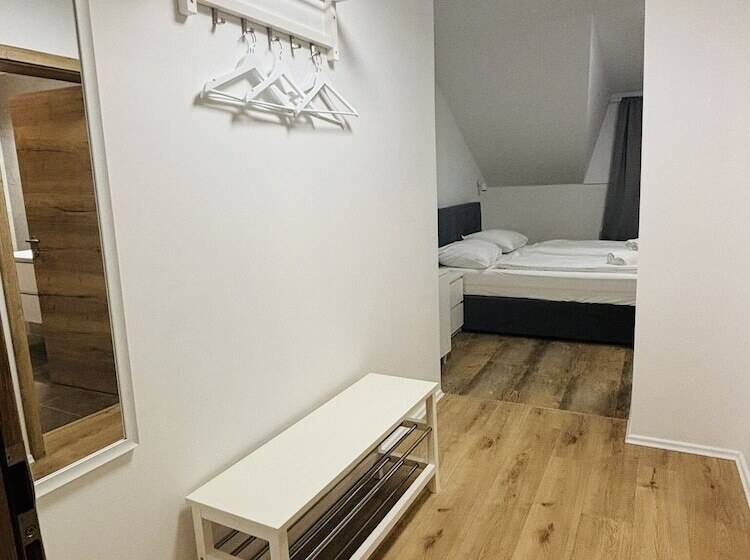 اتاق استاندارد سه نفره, Boutique Hotel Pohorje