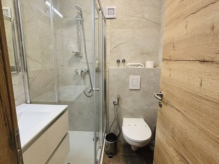 سوئیت خانواده 2 خوابه, Boutique Hotel Pohorje