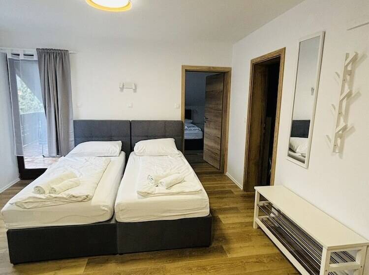 سوئیت خانواده 2 خوابه, Boutique Hotel Pohorje