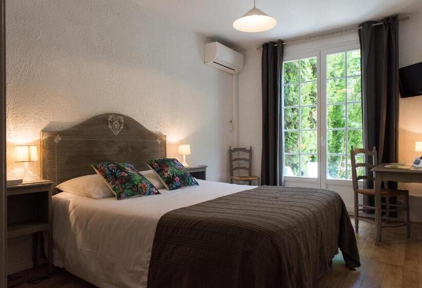 标准三人间, Logis Hôtel Castel Mouisson