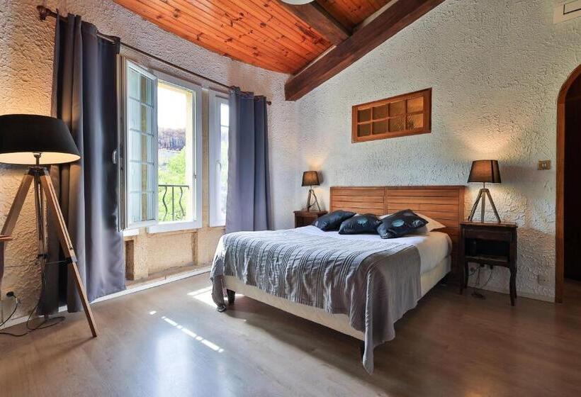 标准三人间, Logis Hôtel Castel Mouisson