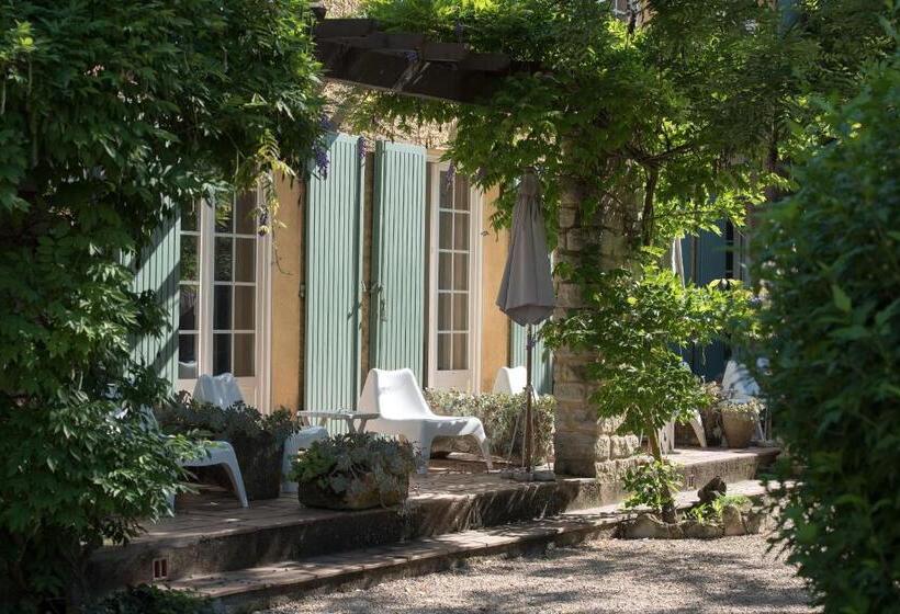 标准间带露台, Logis Hôtel Castel Mouisson