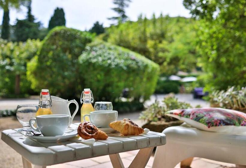 标准间带露台, Logis Hôtel Castel Mouisson