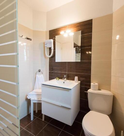 标准房带园景, Logis Hôtel Castel Mouisson