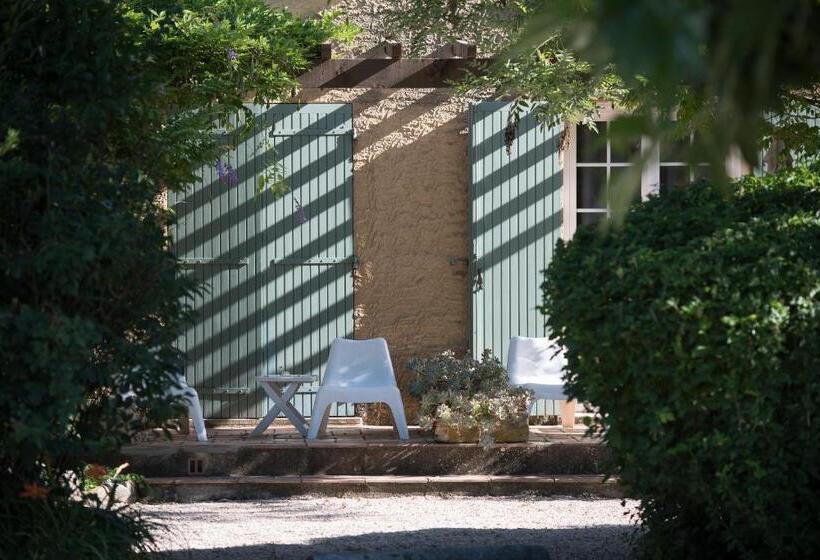 标准间带露台, Logis Hôtel Castel Mouisson