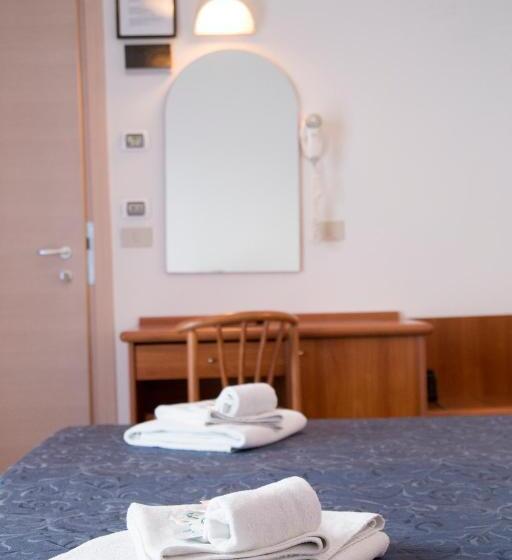 اتاق استاندارد با بالکن, Ciccio